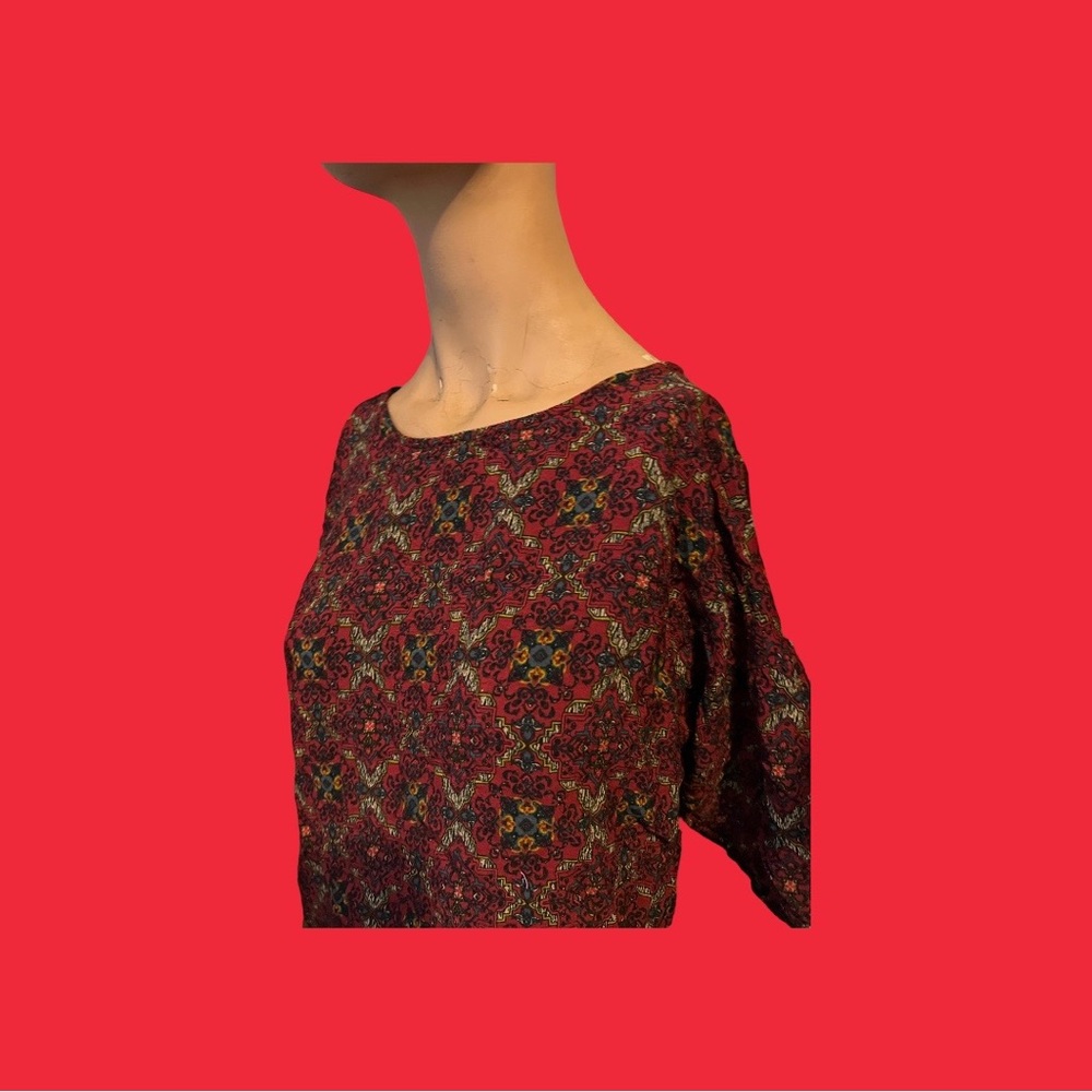 S Love21 deep red with blue geometric print poly knit print shift
